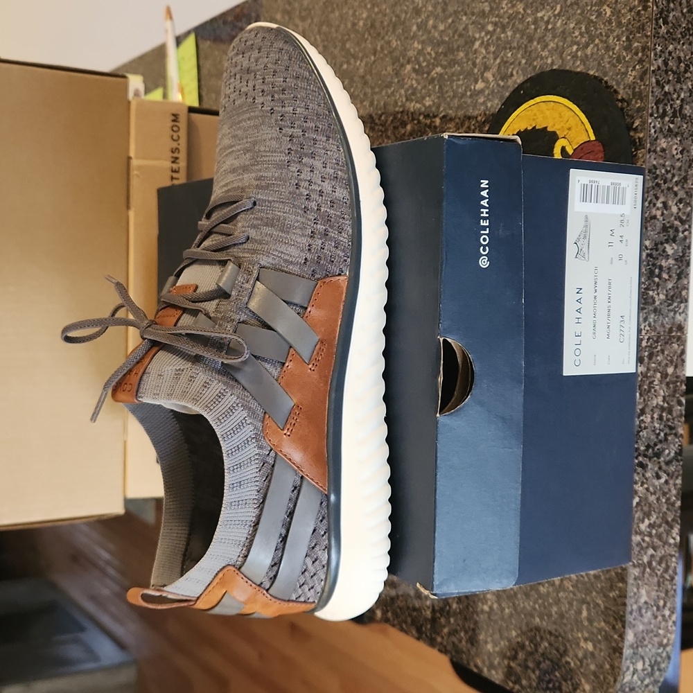 Cole Haan grand motion wvnstch size 11 color mgnt/irns knt/brt